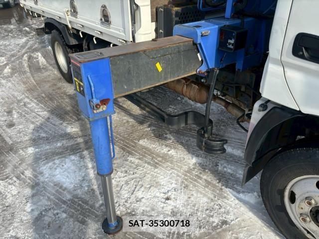 Hino DUTRO 2012-05 4109210-17