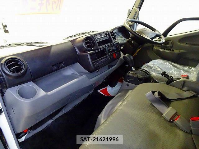 Hino DUTRO 2016-10 4109205-6