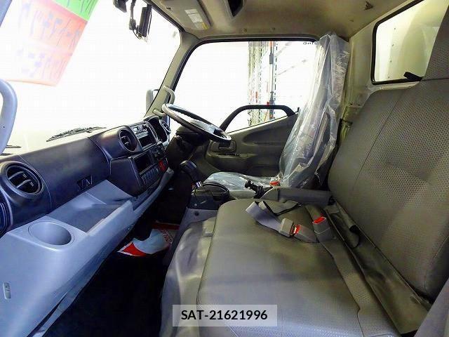 Hino DUTRO 2016-10 4109205-7