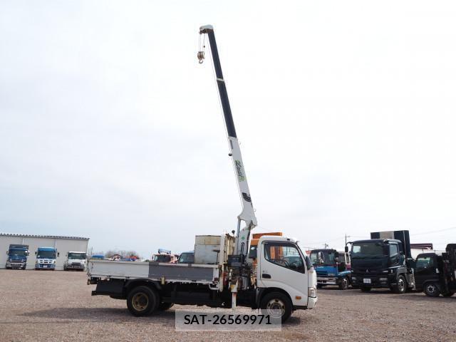 Hino DUTRO 2015-10 4109226-12