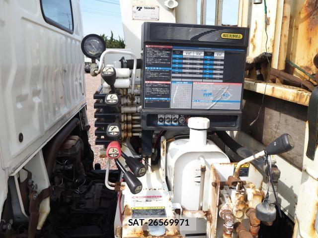 Hino DUTRO 2015-10 4109226-14