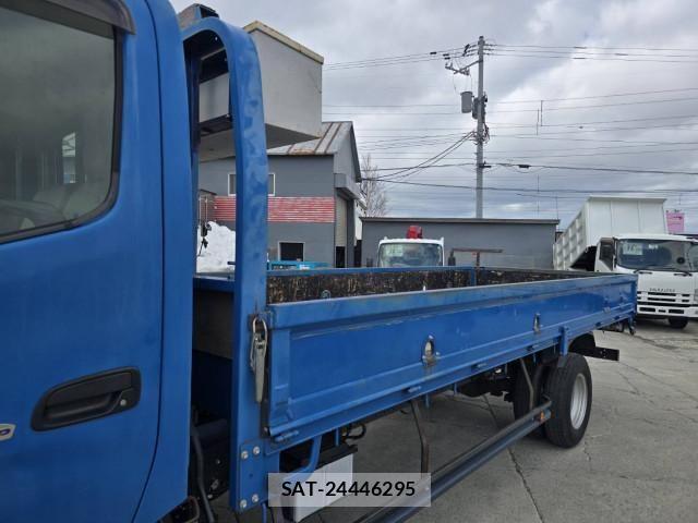 Hino DUTRO 2015-07 4139111-9