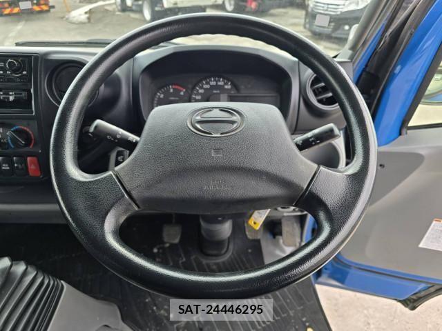 Hino DUTRO 2015-07 4139111-18