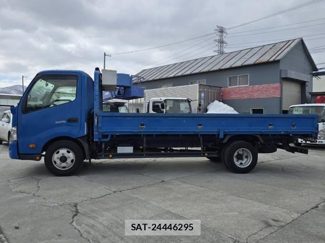 Hino DUTRO 2015-07 4139111-4