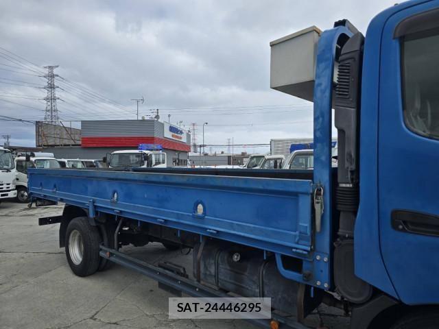 Hino DUTRO 2015-07 4139111-8