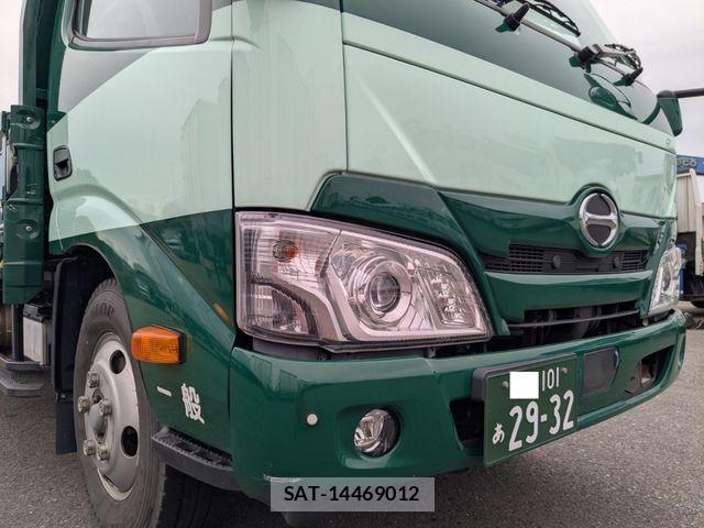 Hino DUTRO 2021-04 4240611-27