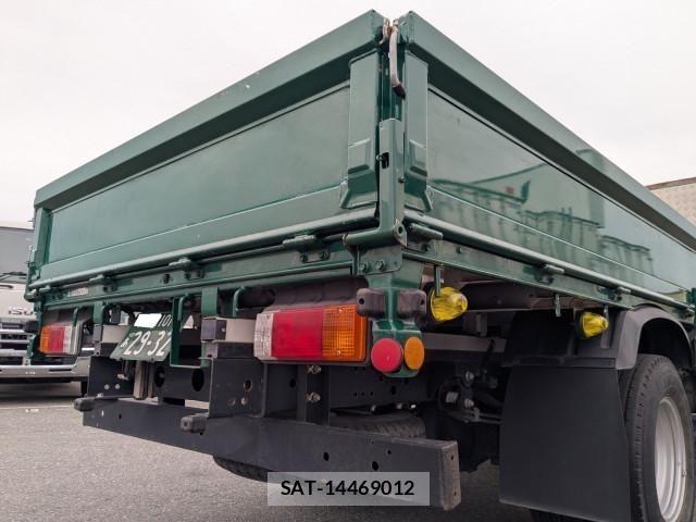 Hino DUTRO 2021-04 4240611-6