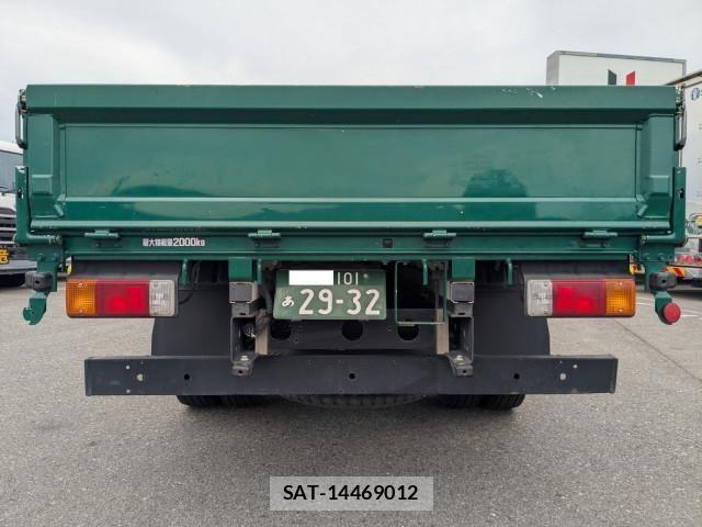 Hino DUTRO 2021-04 4240611-7