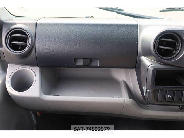 Hino DUTRO 2024-08 4240601-17