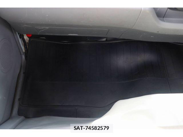 Hino DUTRO 2024-08 4240601-18