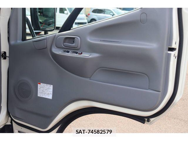 Hino DUTRO 2024-08 4240601-23