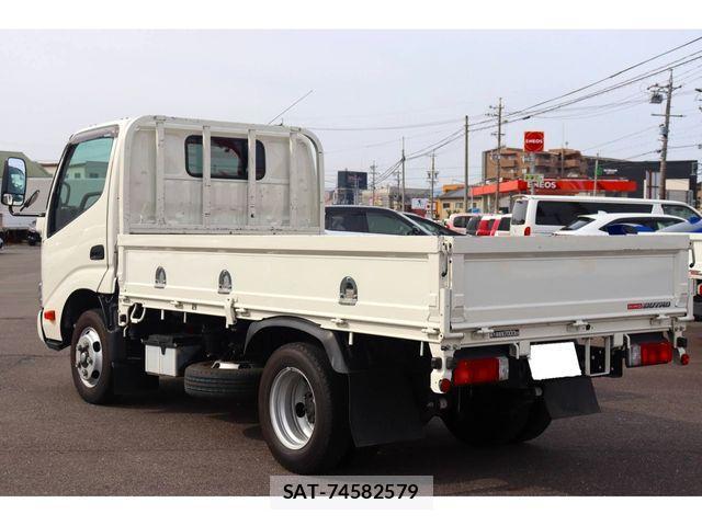 Hino DUTRO 2024-08 4240601-2
