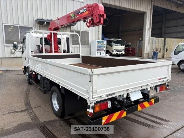 Hino DUTRO 2025-04 4323246-2