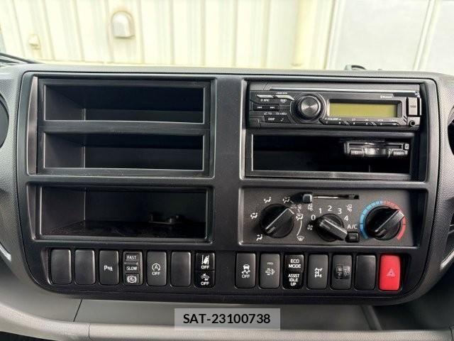 Hino DUTRO 2025-04 4323246-29