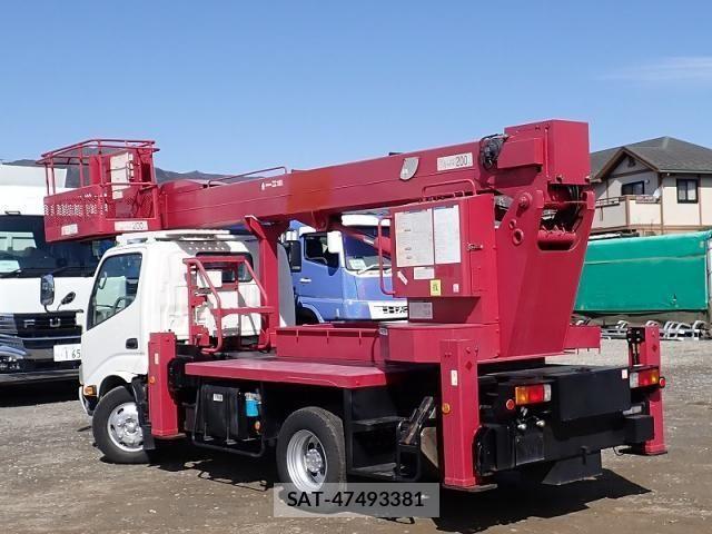 Hino DUTRO 2011-01 4323258-3