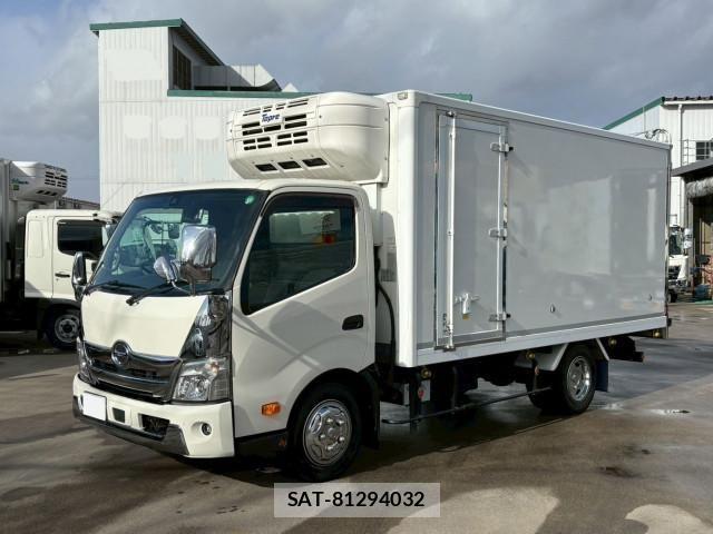 Hino DUTRO 2020-05 4370571-0