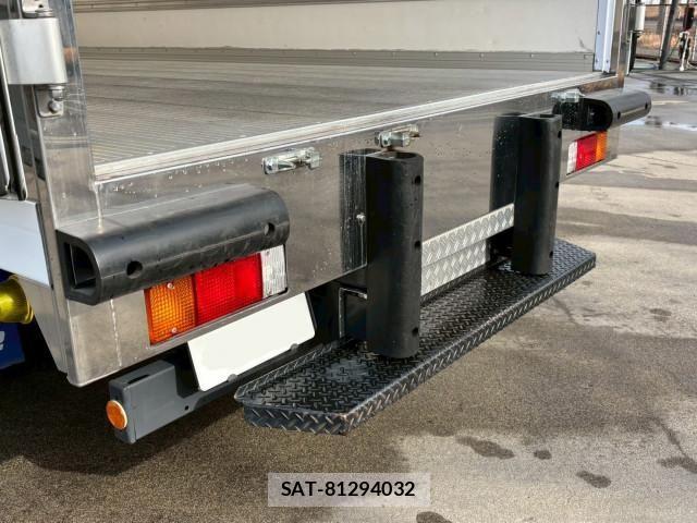 Hino DUTRO 2020-05 4370571-13