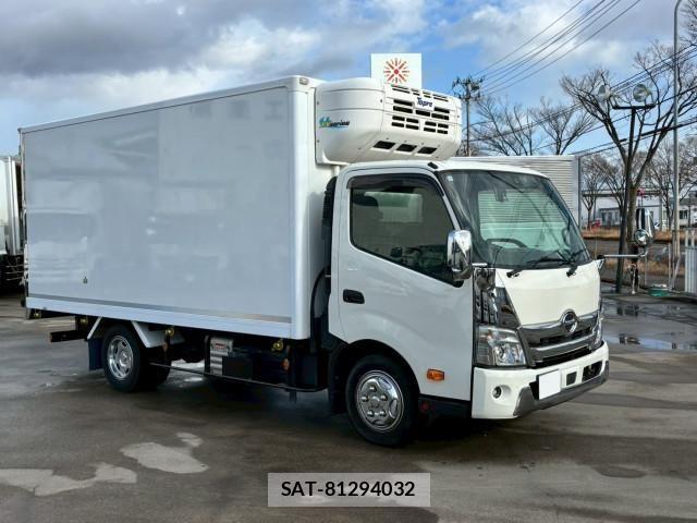 Hino DUTRO 2020-05 4370571-2