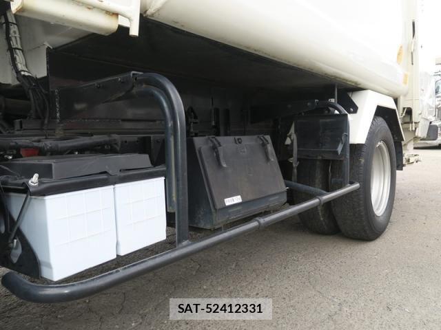 Hino DUTRO 2021-03 4370564-18