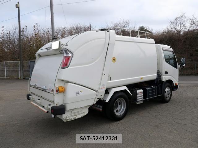 Hino DUTRO 2021-03 4370564-3