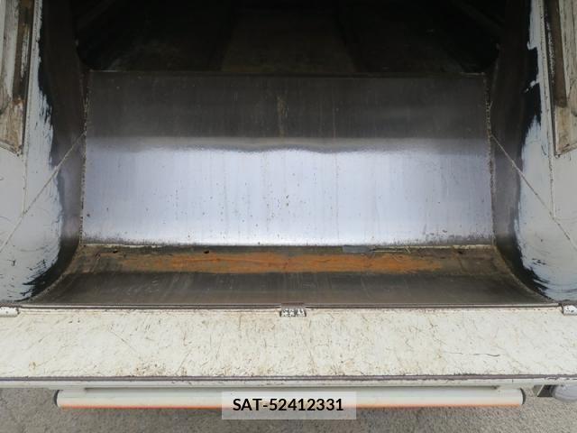 Hino DUTRO 2021-03 4370564-5
