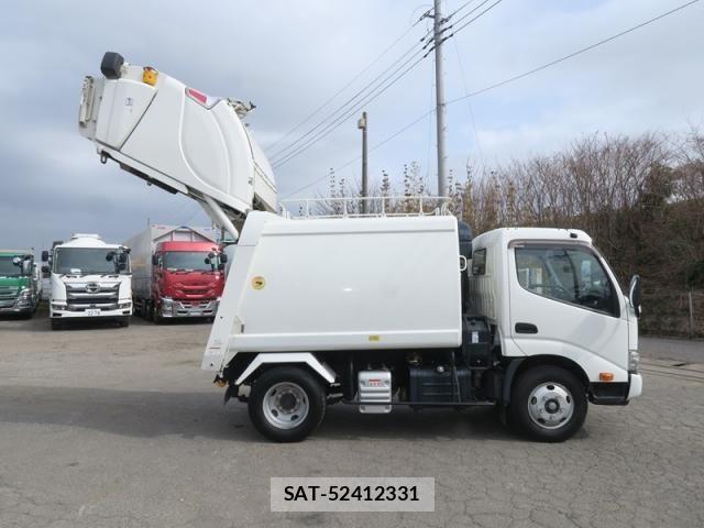 Hino DUTRO 2021-03 4370564-7