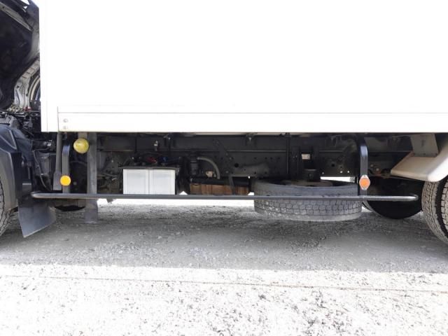 Hino DUTRO 2011-08 4384433-25