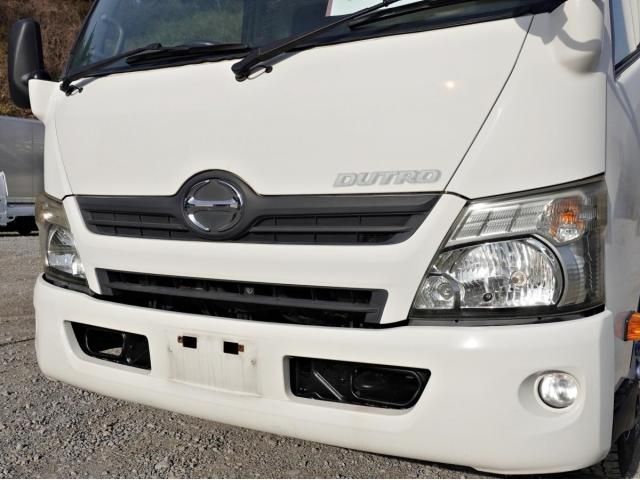 Hino DUTRO 2011-08 4384433-4