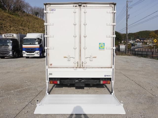 Hino DUTRO 2011-08 4384436-15
