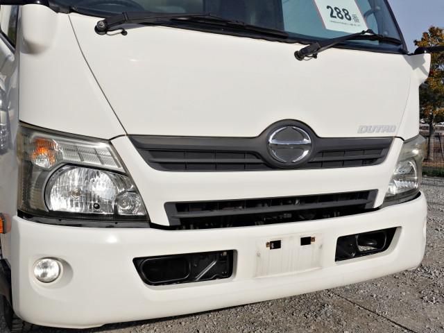 Hino DUTRO 2011-08 4384436-5