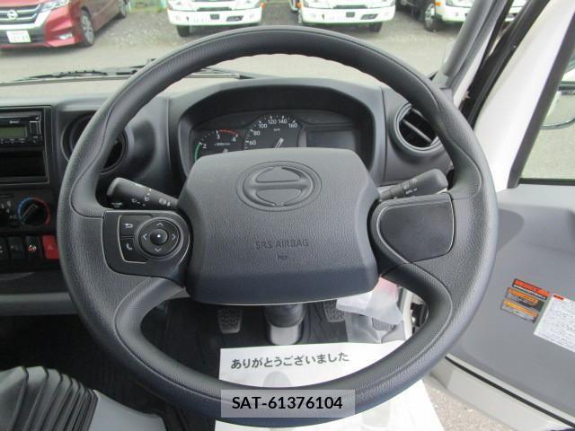 Hino DUTRO 2025-06 4420455-11
