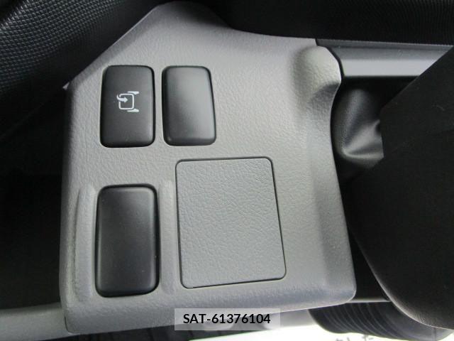 Hino DUTRO 2025-06 4420455-14