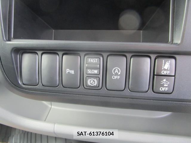 Hino DUTRO 2025-06 4420455-18