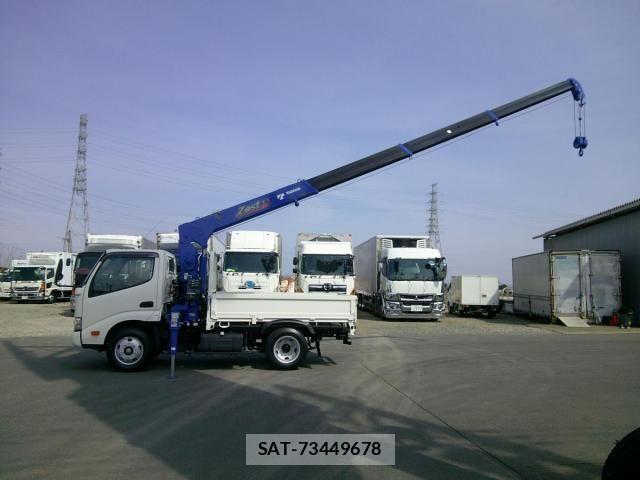 Hino DUTRO 2025-07 4420458-11