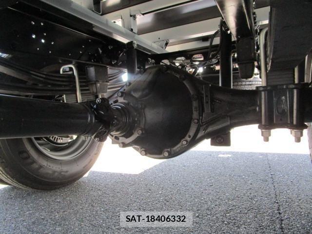 Hino DUTRO 2024-11 4420457-24