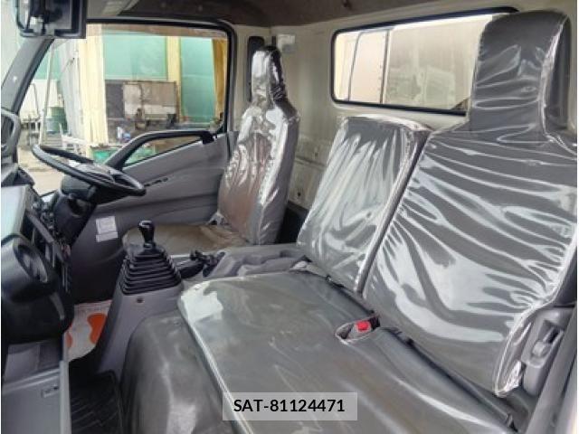 Hino DUTRO 2020-11 4420461-22