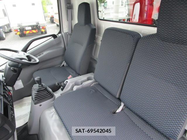 Hino DUTRO 2025-07 4591196-18