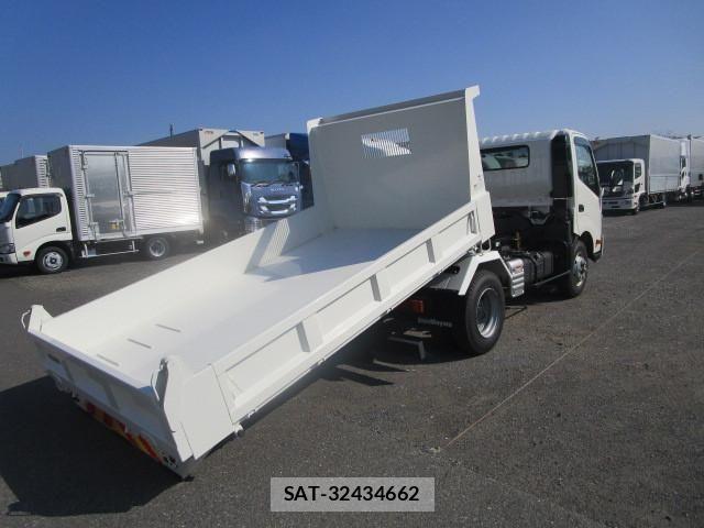 Hino DUTRO 2025-08 4591206-10