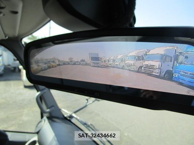 Hino DUTRO 2025-08 4591206-23