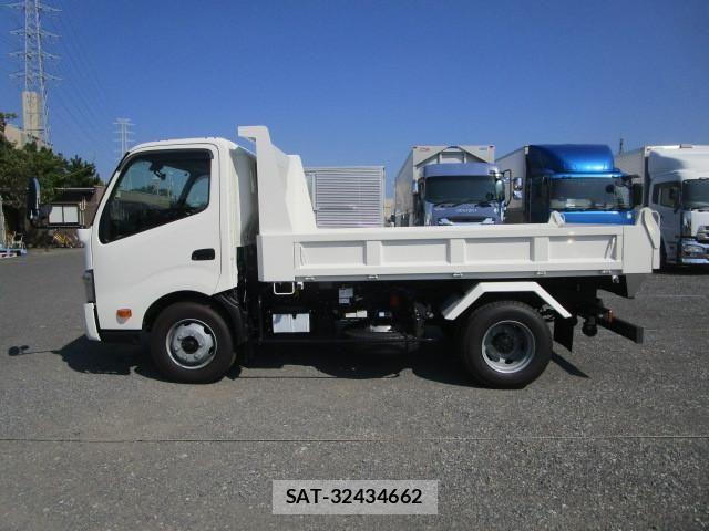 Hino DUTRO 2025-08 4591206-4