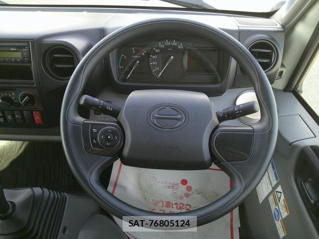 Hino DUTRO 2025-07 4638713-14