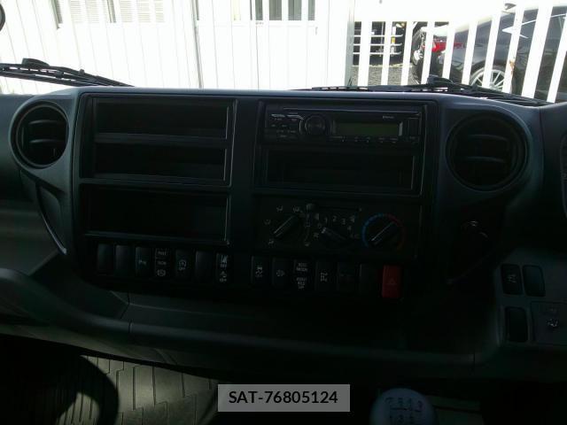 Hino DUTRO 2025-07 4638713-16
