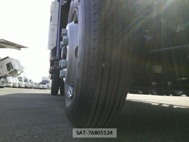 Hino DUTRO 2025-07 4638713-23