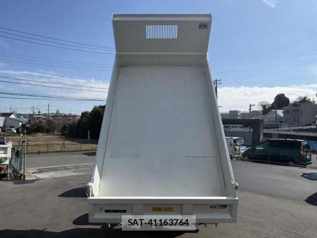 Hino DUTRO 2025-07 4638710-9
