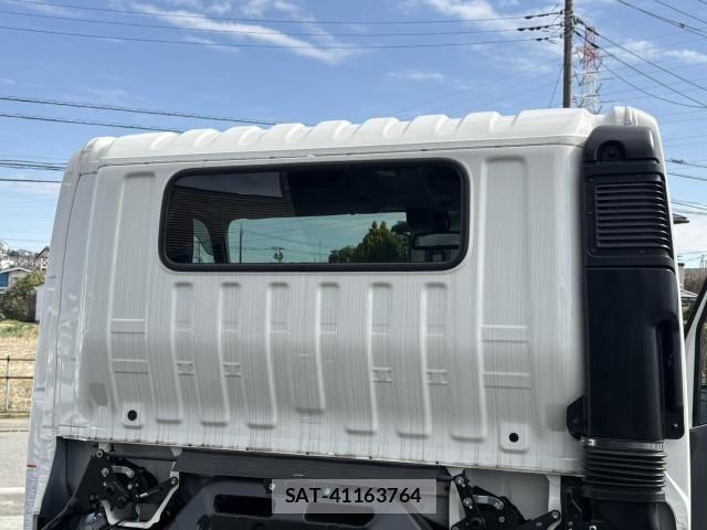Hino DUTRO 2025-07 4638710-16