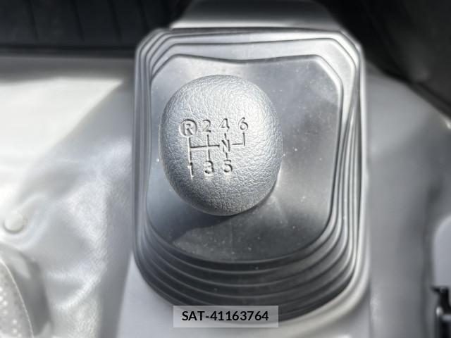 Hino DUTRO 2025-07 4638710-27