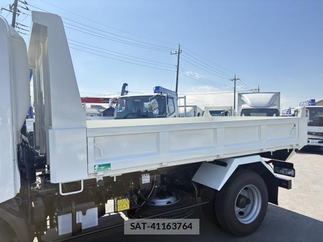Hino DUTRO 2025-07 4638710-6