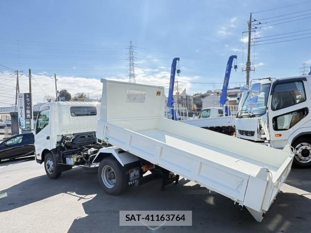 Hino DUTRO 2025-07 4638710-8