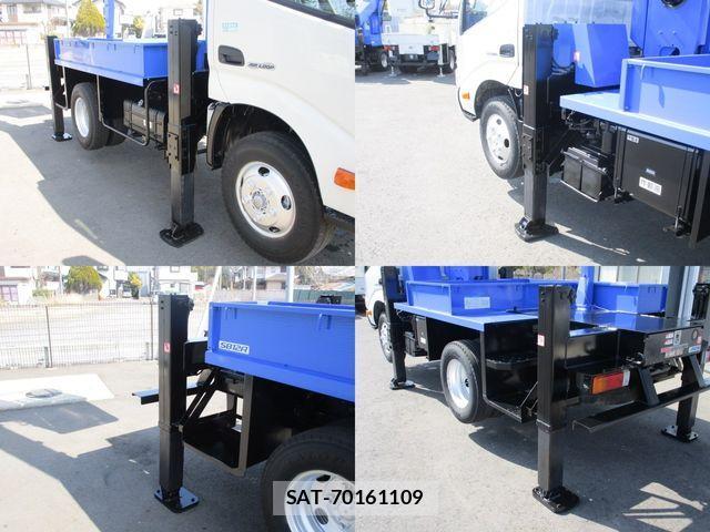 Hino DUTRO 2015-09 4753048-14