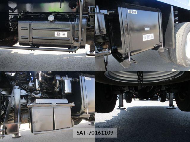 Hino DUTRO 2015-09 4753048-16